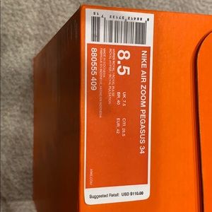 Men’s Nike sneakers in 8.5